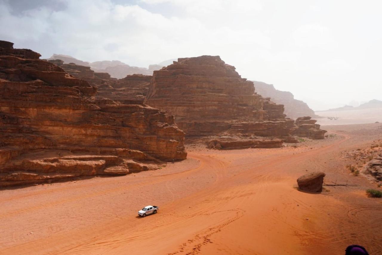 Wadi Rum-Bedouin Tents And Jeep Tours Exterior foto