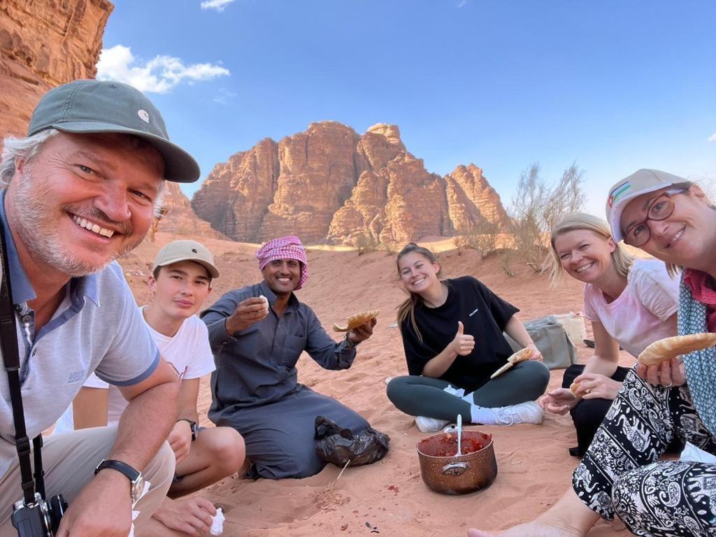 Wadi Rum-Bedouin Tents And Jeep Tours Exterior foto