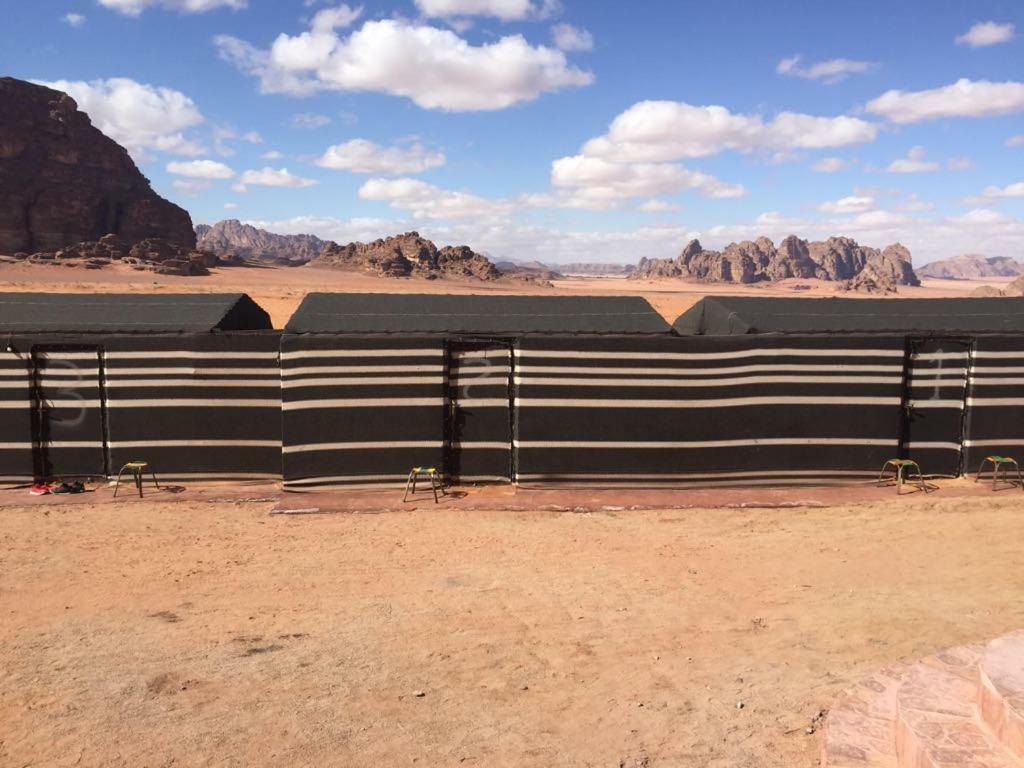 Wadi Rum-Bedouin Tents And Jeep Tours Exterior foto